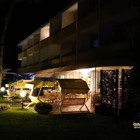Hiki 3 Superior Otel Bibione